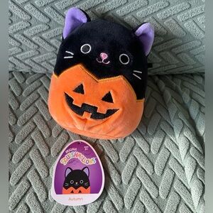 5" Autumn the Cat in Pumpkin Squishmallow